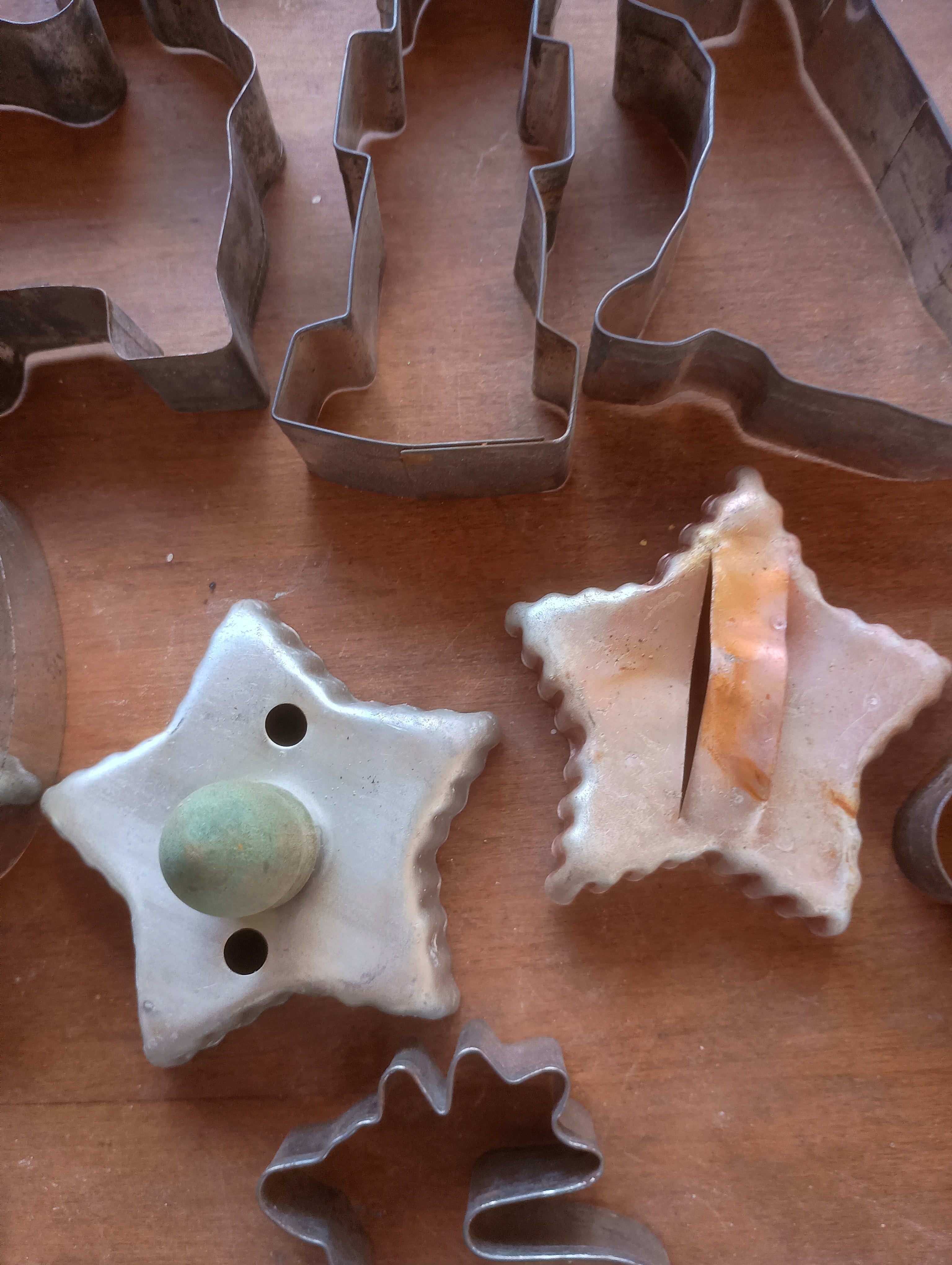 Massive 28-Piece Collection of Vintage & Antique Metal Cookie Cutters - Curated Nostalgia Lot