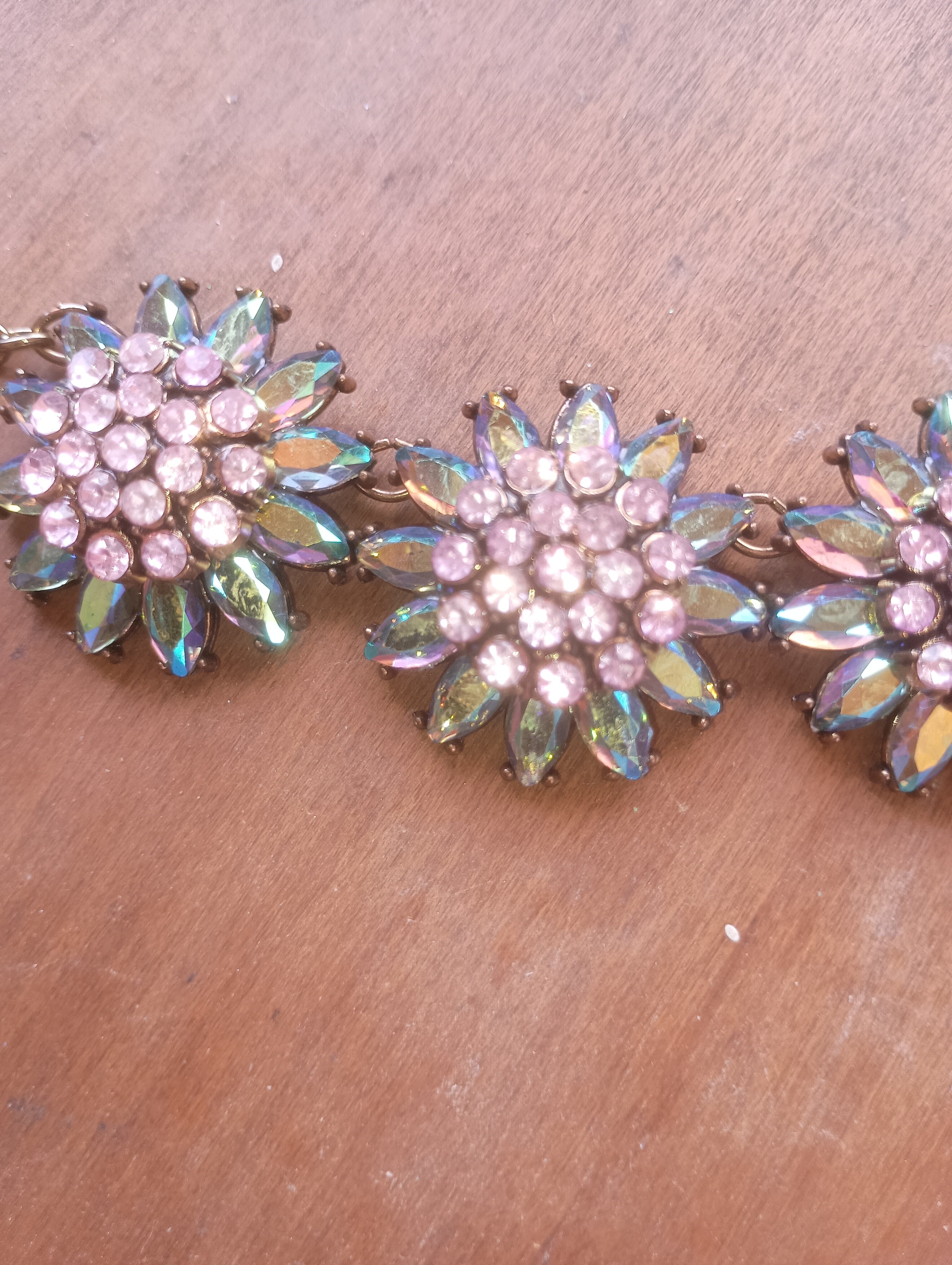 Vintage '80s Runway Glam Radiant Iridescent Rhinestone V-Collar Necklace & Earring Set
