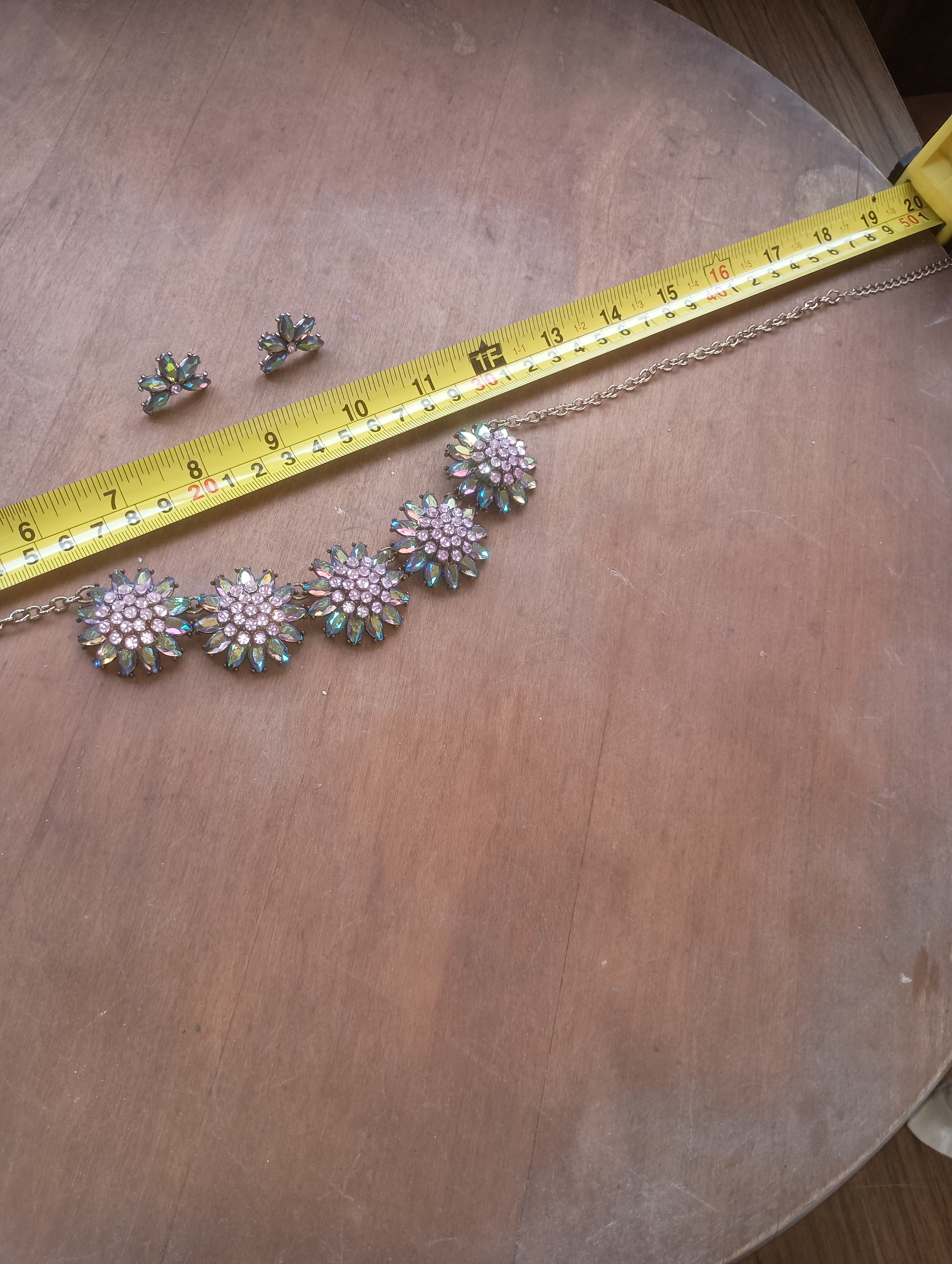 Vintage '80s Runway Glam Radiant Iridescent Rhinestone V-Collar Necklace & Earring Set