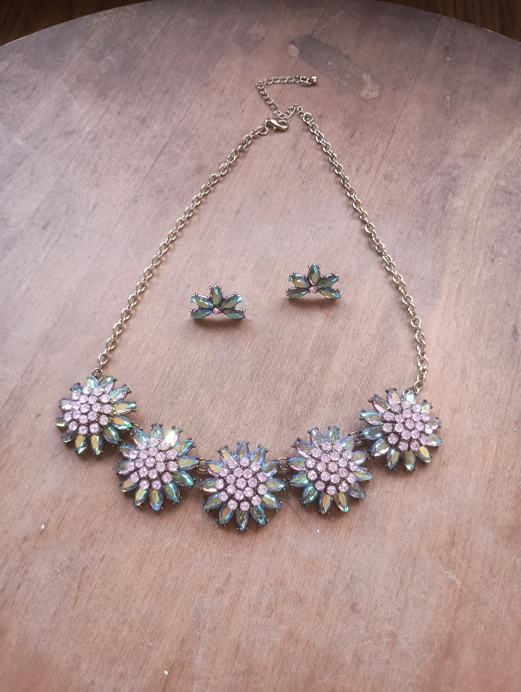 Vintage '80s Runway Glam Radiant Iridescent Rhinestone V-Collar Necklace & Earring Set